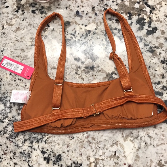 Bikini - Picture 2 of 3